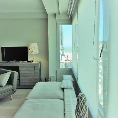 Luxurious T3 Garage, View On The Noordzee, 2-6 P Baby In Plein Center Apartment